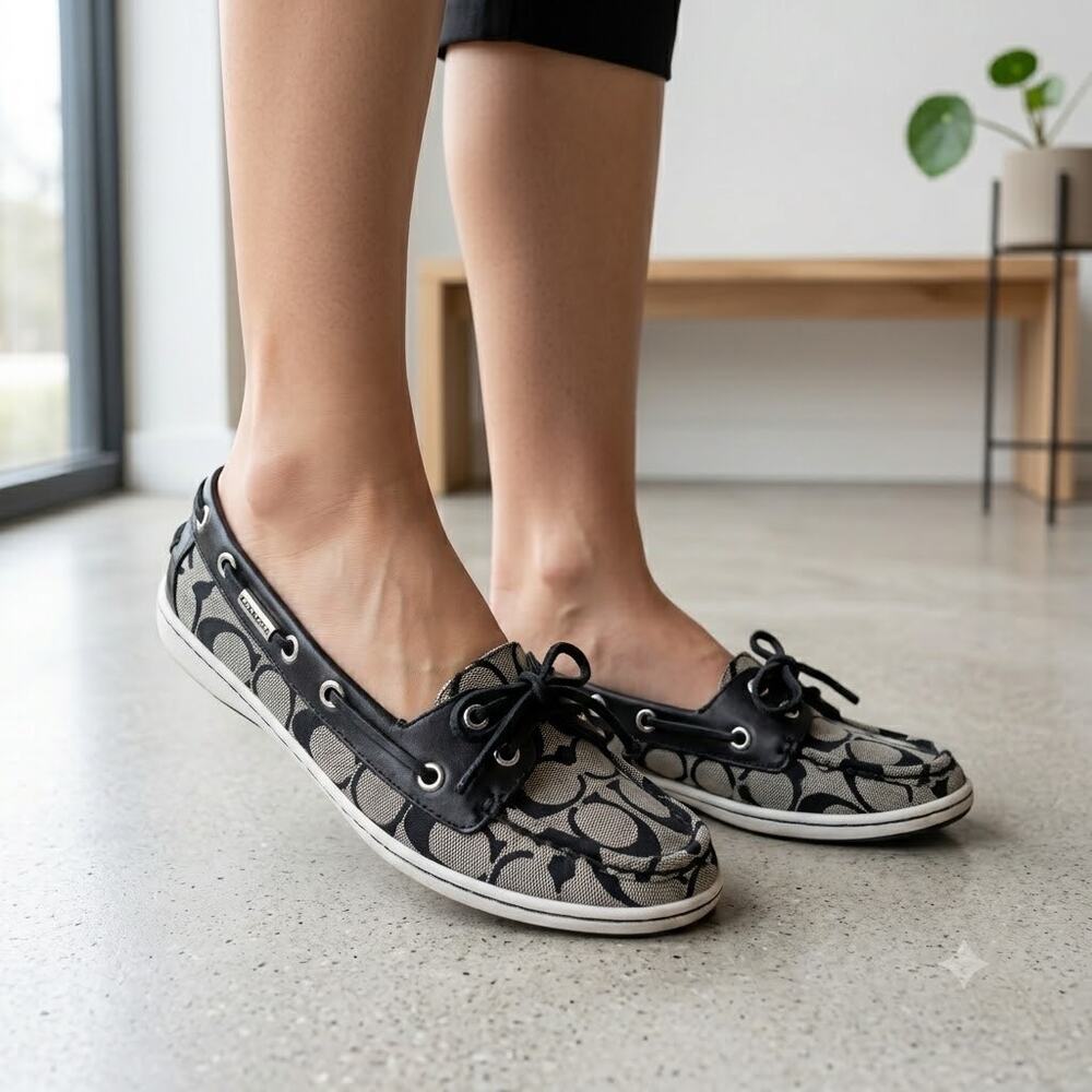 Coach Richelle Topsider Boat Shoes moccasins Canvas Leather black Monogram 6.5